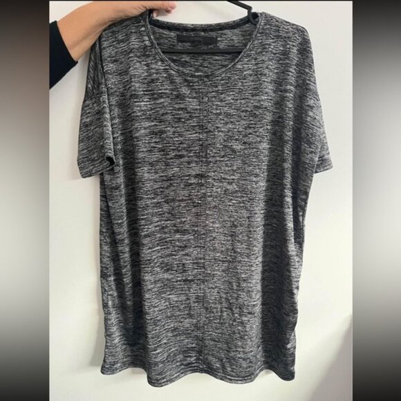 MINIMUM long tee - Picture 1 of 2